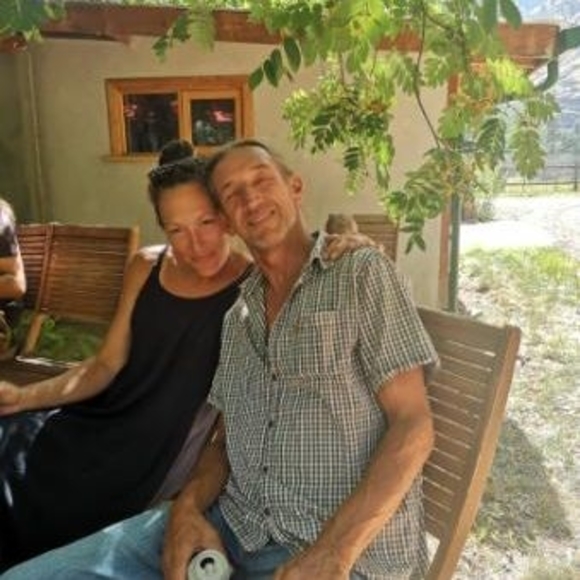 Meet your Posher, Olivia - Picture 1 of 1